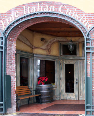 Front entry to Buonarroti Ristorante, fine Italian dining.